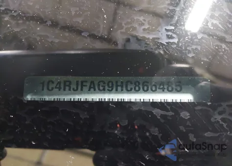 2017 Jeep Grand Cherokee Altitude 4X4 from USA, damaged, VIN 1C4RJFAG9HC866485